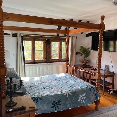 Tudor House - Double Room - En Suite Goff's Oak Extérieur photo